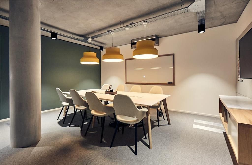 Property photo 2 of 8 Serviced Office To Rent In Cannon Street, London,