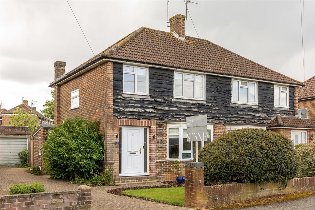 Property photo 1 of 27