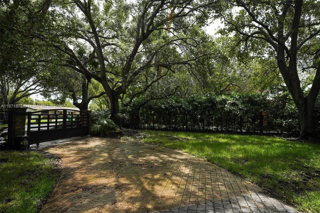 Property photo 2 of 26 <Alttext/>