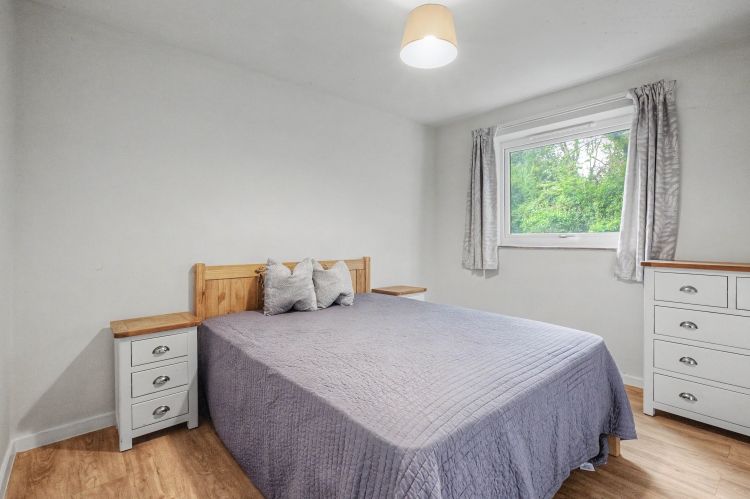 Property photo 3 of 8 330621