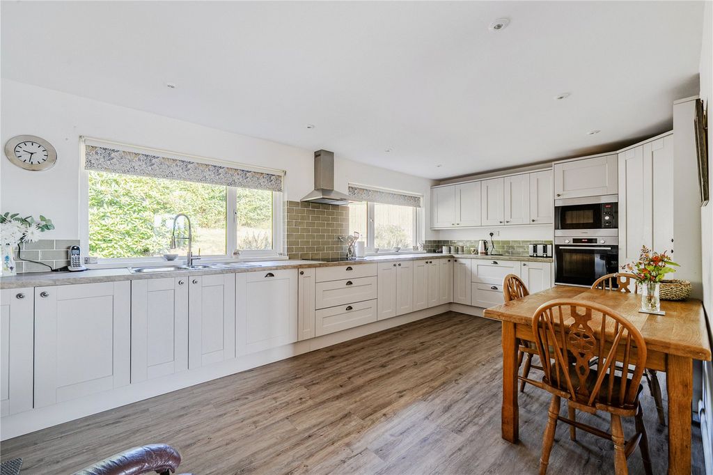 Property photo 2 of 15 Picture No. 75