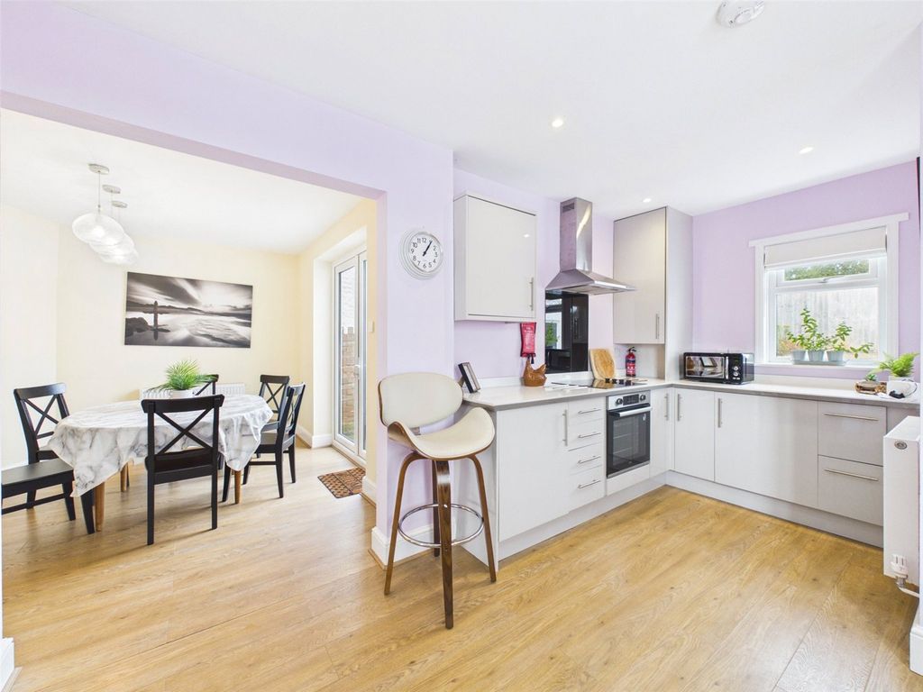 Property photo 2 of 14 Picture No. 41