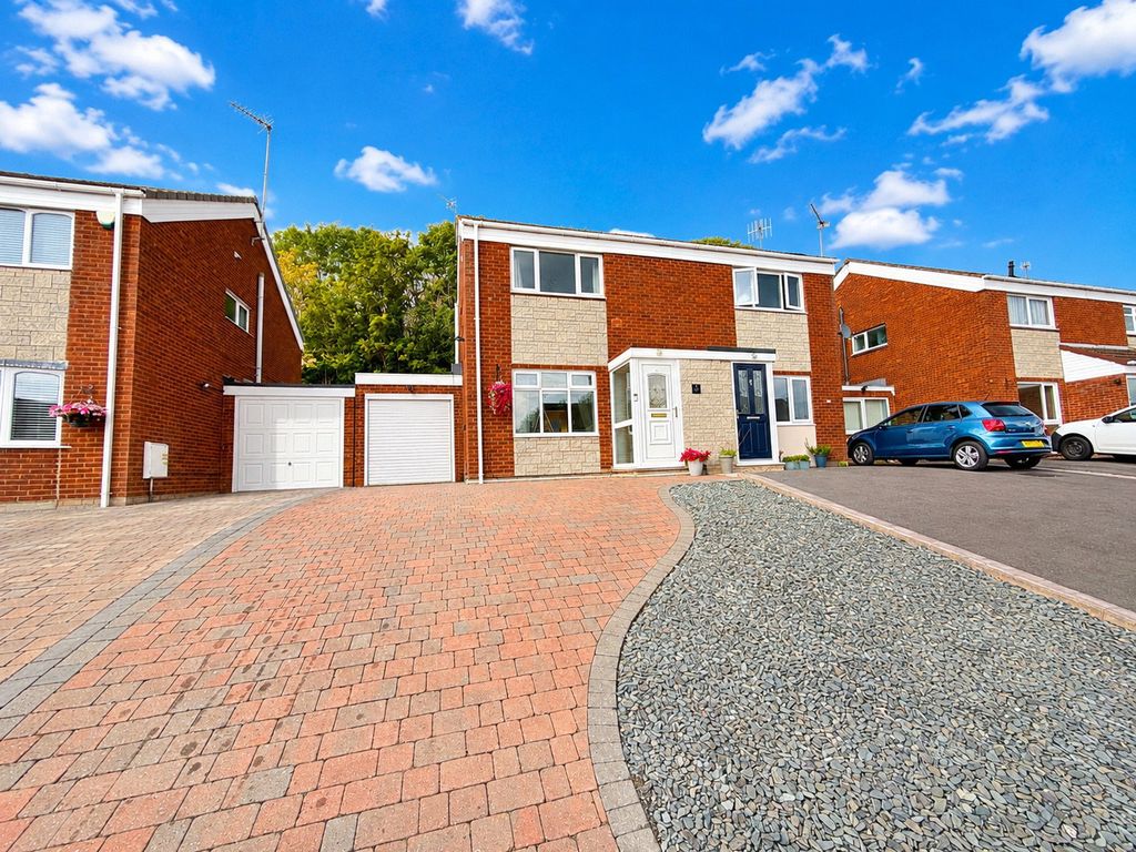 Property photo 1 of 30