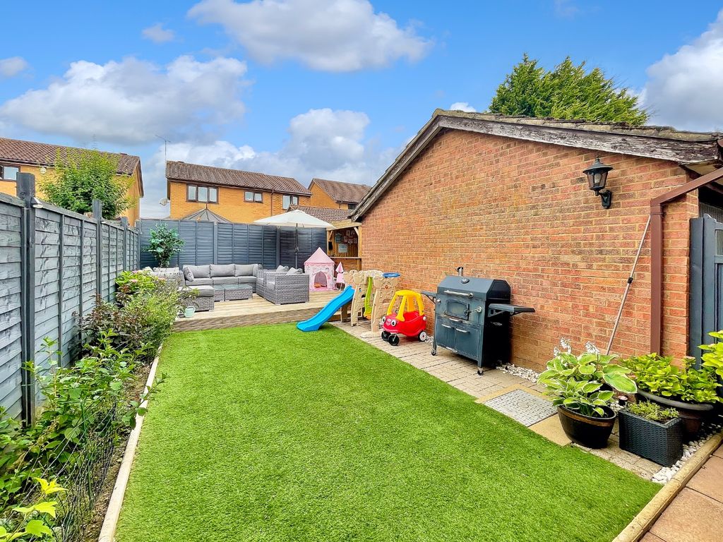 Property photo 2 of 10 4285982