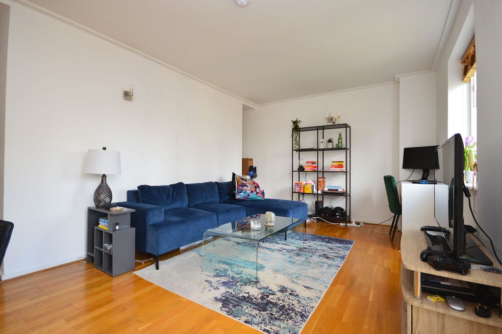 Property photo 3 of 13 Gallery