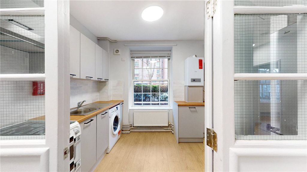 Property photo 2 of 15 Picture No. 10