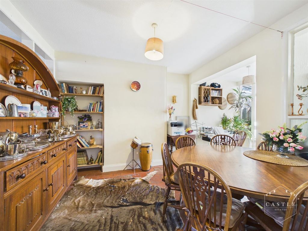 Property photo 3 of 20 Dining Room