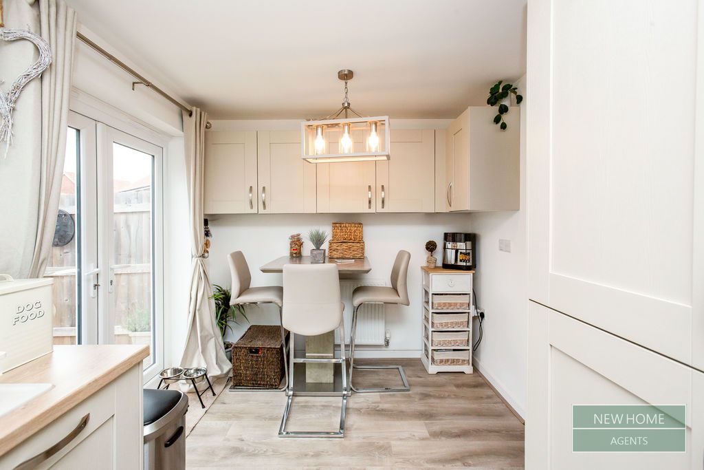 Property photo 3 of 13 Photo 4