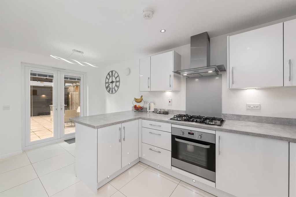 Property photo 2 of 30 6.Jpg