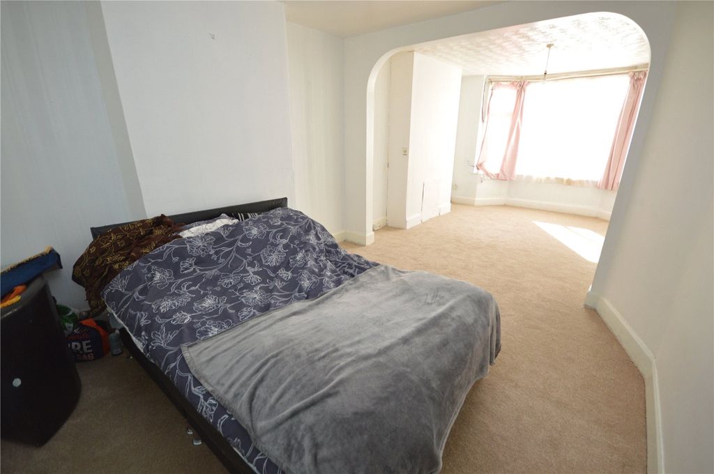 Property photo 3 of 10 Picture No. 02