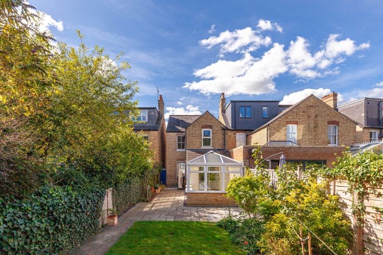 Property photo 1 of 9 264246