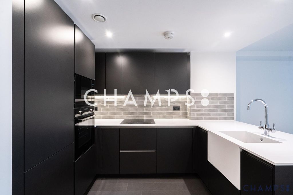 Property photo 2 of 14 Gallery