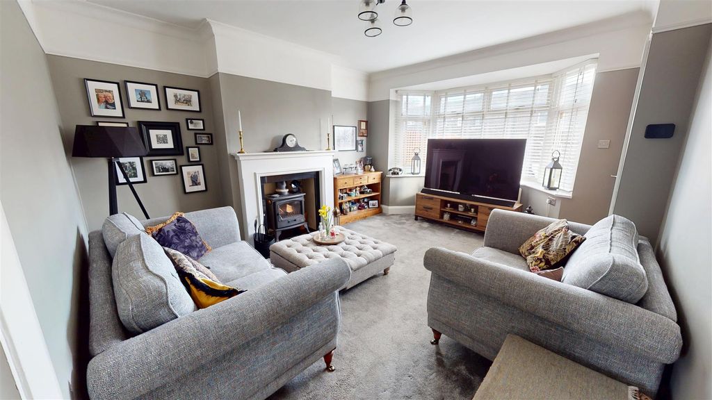 Property photo 2 of 14 Living Room