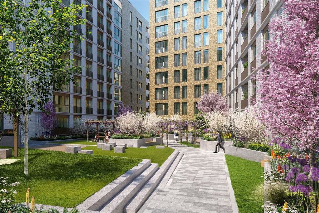 Property photo 1 of 24 (Main)