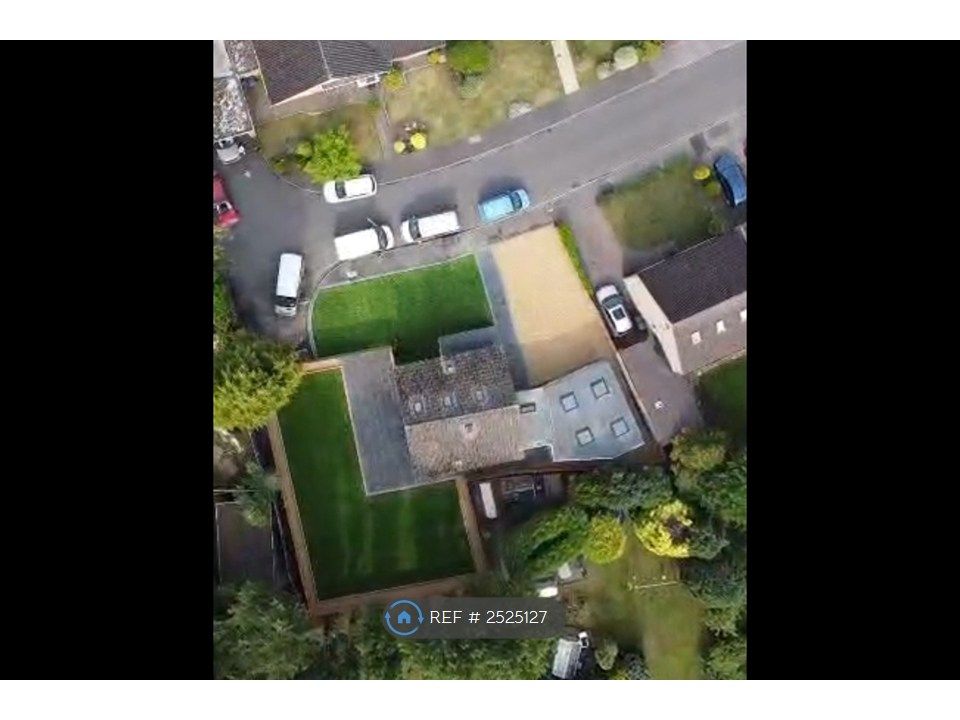 Property photo 2 of 26