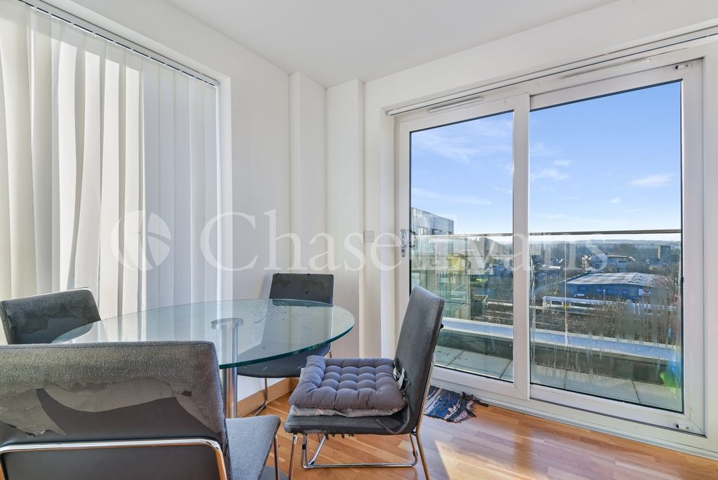 Property photo 3 of 11 Living Area