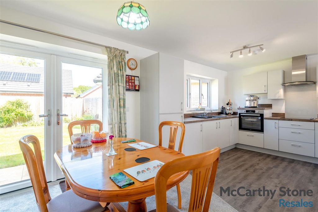 Property photo 3 of 23 8687225-Interior21.Jpg
