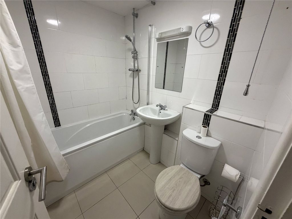 Property photo 3 of 15 Picture No. 25