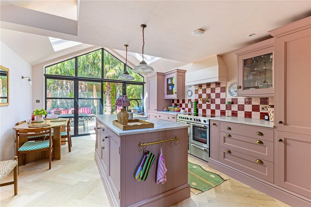 Property photo 2 of 21 Picture No. 37