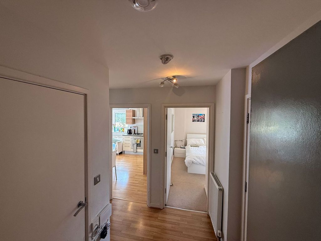 Property photo 2 of 13 Hallway