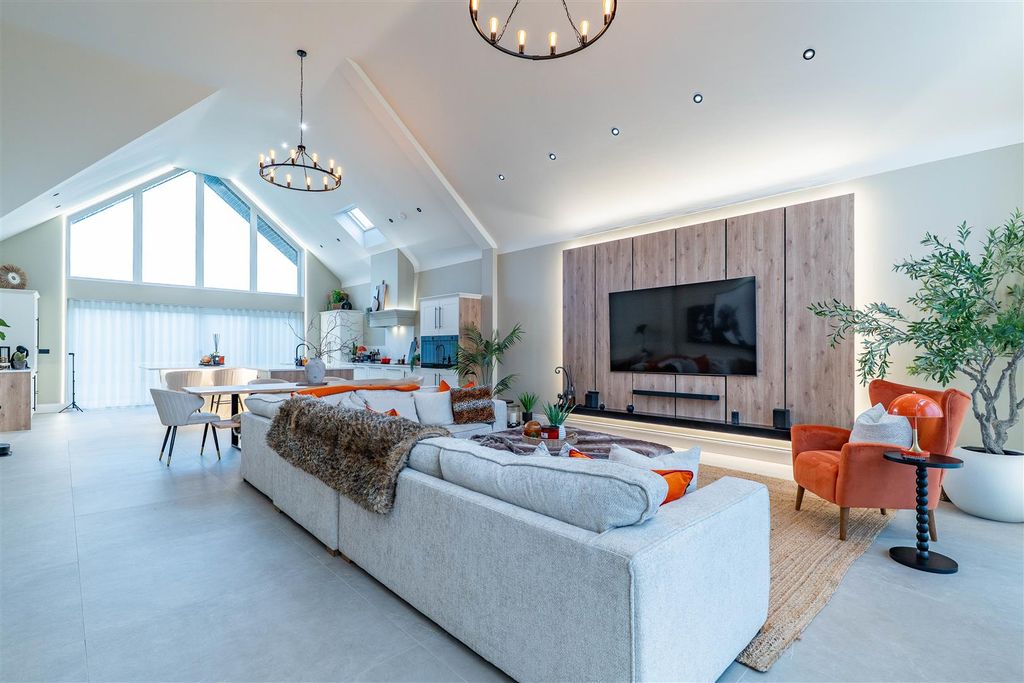 Property photo 2 of 48 Lounge/Kitchen/Dining Room