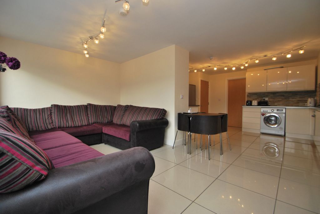 Property photo 1 of 13 Photo 6