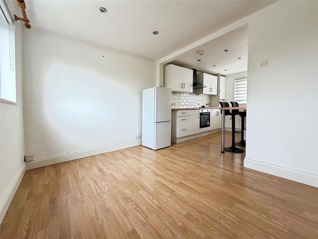 Property photo 2 of 7 Picture No. 09