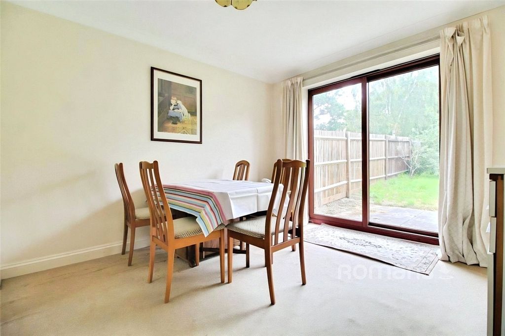 Property photo 3 of 11 Picture No. 10