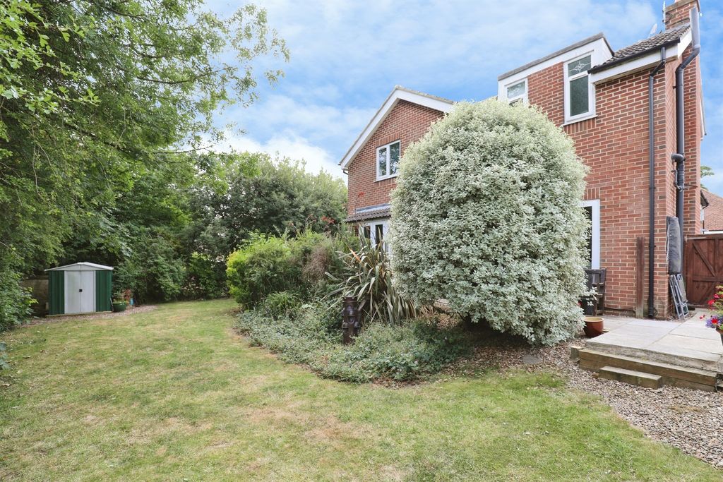 Property photo 3 of 20