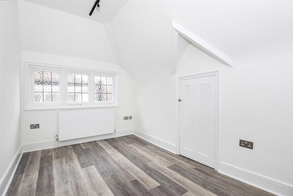 Property photo 2 of 7 18195211 (3).Jpg