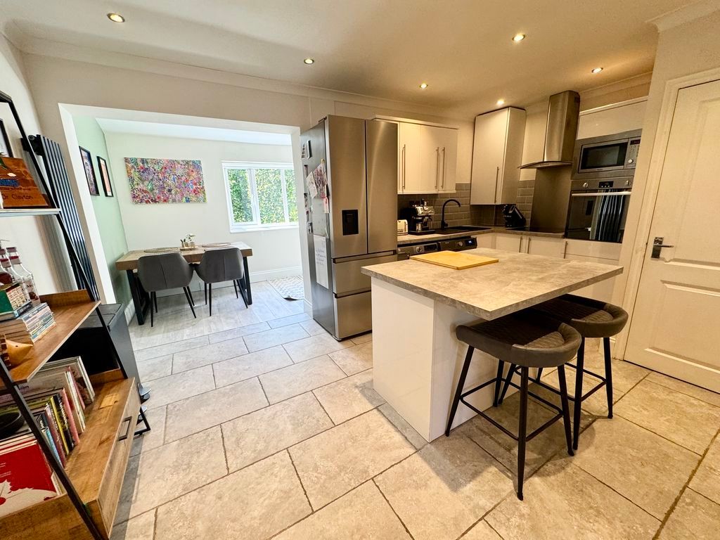 Property photo 3 of 30 Open Plan Living