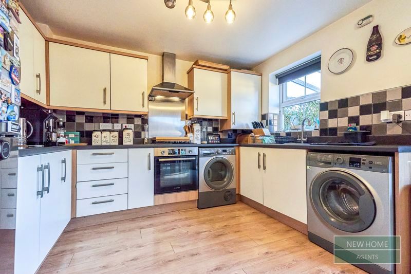 Property photo 2 of 17 Photo 14