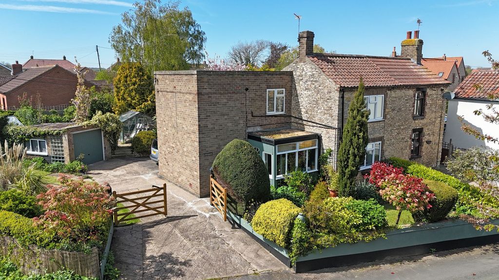 Property photo 1 of 29