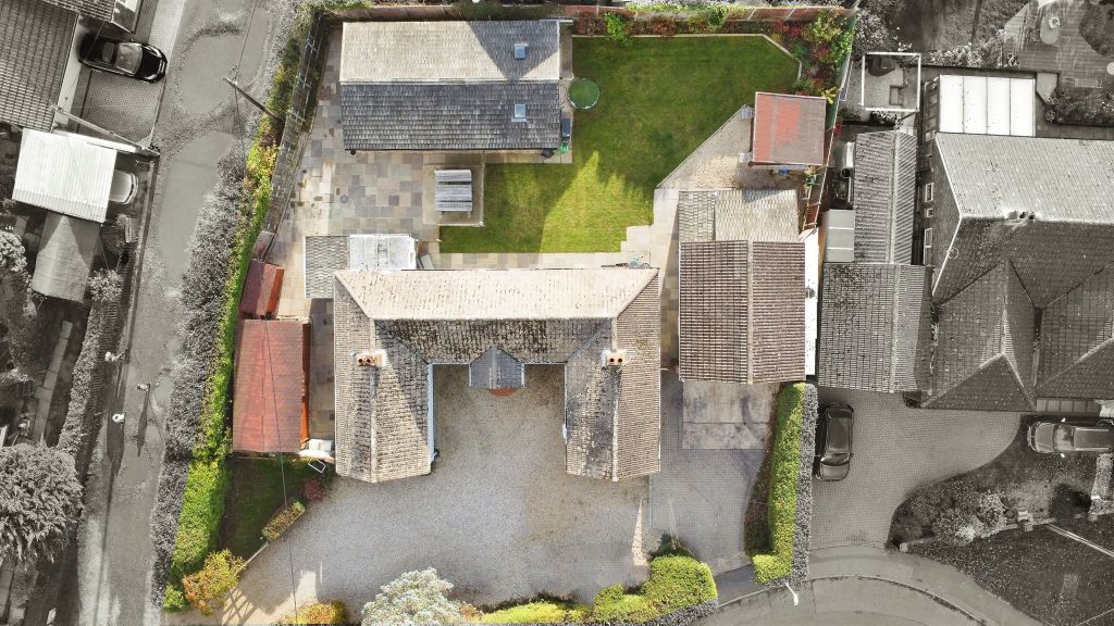 Property photo 3 of 18