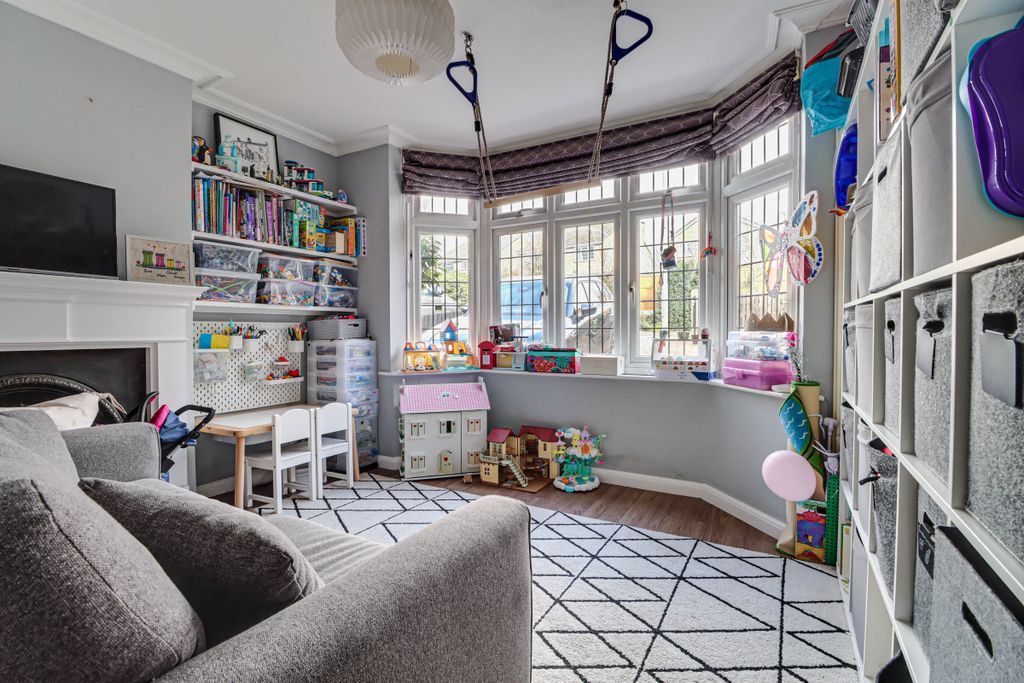 Property photo 2 of 22 Snug