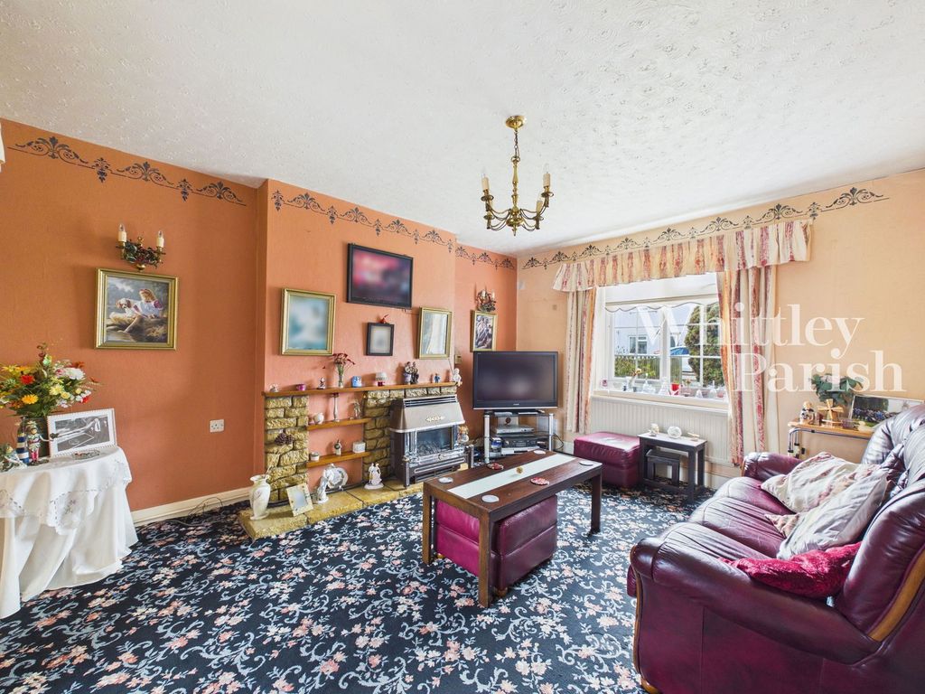 Property photo 2 of 21