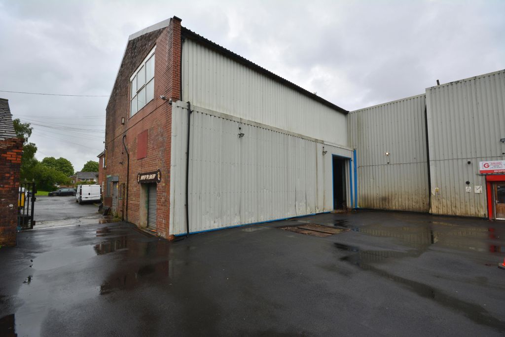 Property photo 1 of 10 External