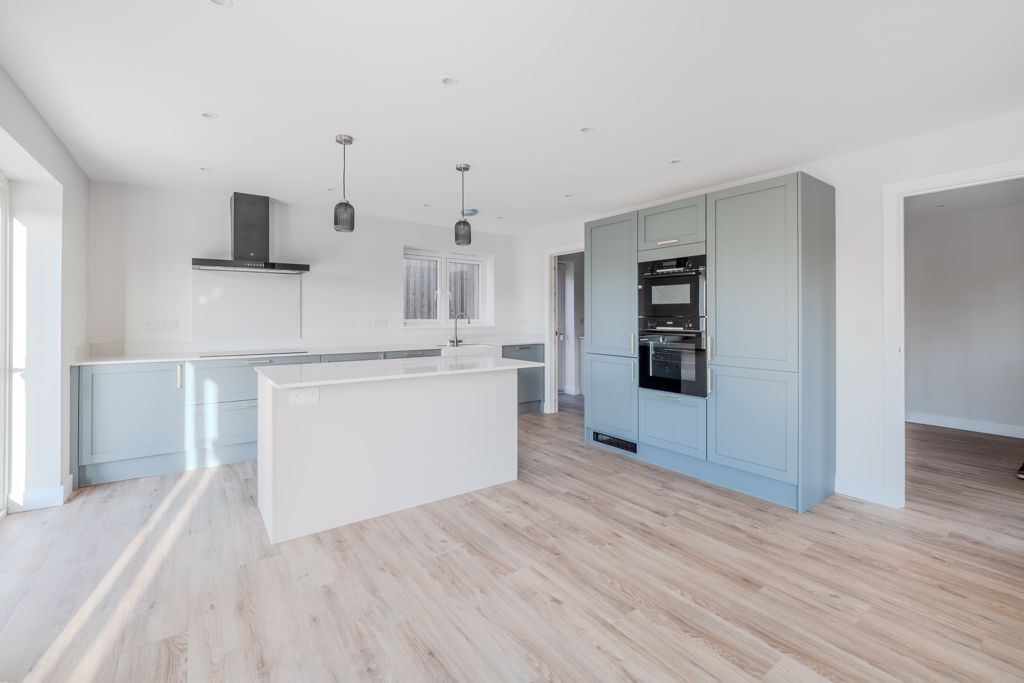 Property photo 2 of 23 Photo 14