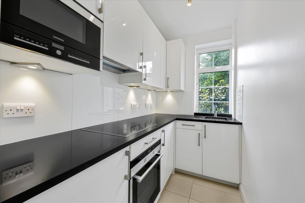 Property photo 2 of 11 Image