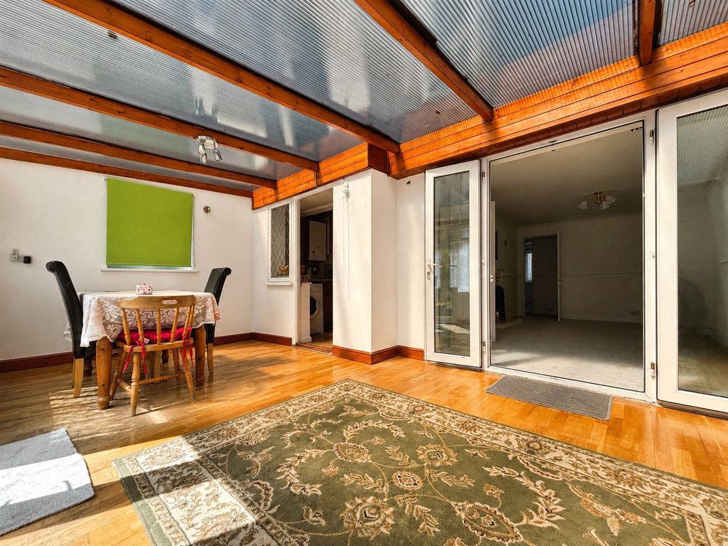Property photo 3 of 12 Picture No. 21