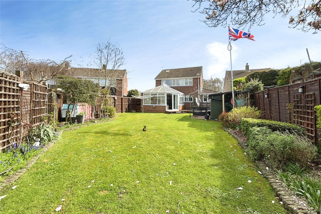 Property photo 2 of 23 Picture No. 22