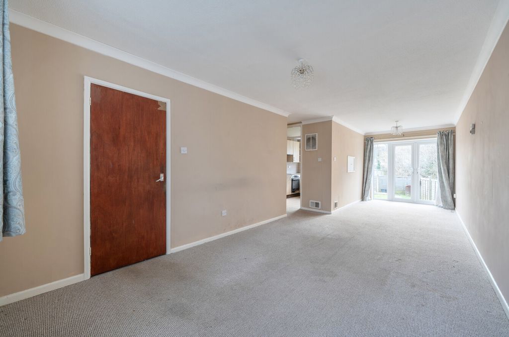 Property photo 3 of 16 1421666-5-69A9B86...