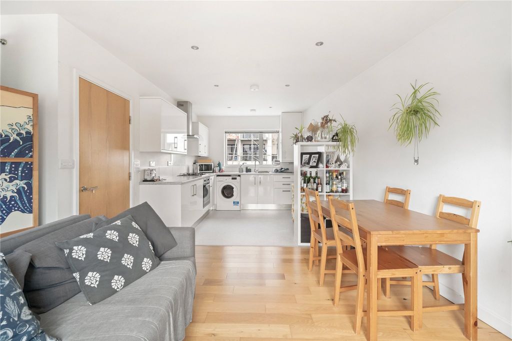 Property photo 3 of 15 Picture No. 27