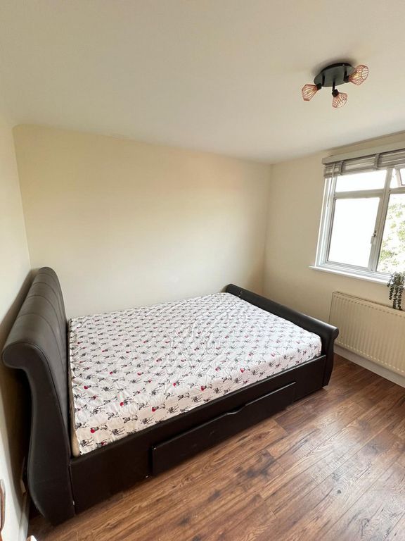 Property photo 1 of 4