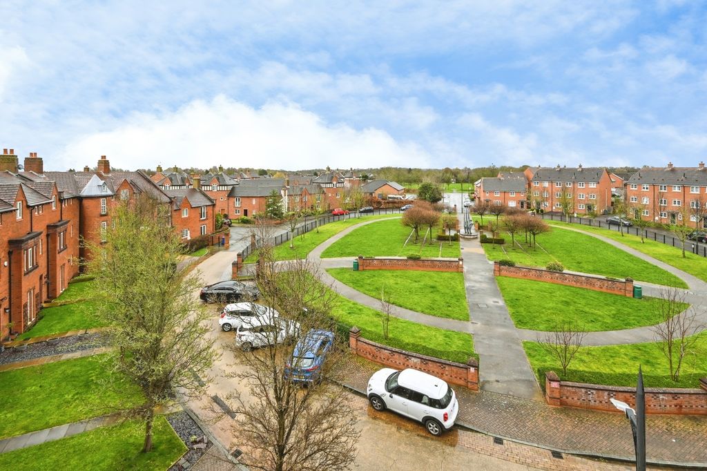 Property photo 3 of 17 Pbox-Img.Jpg