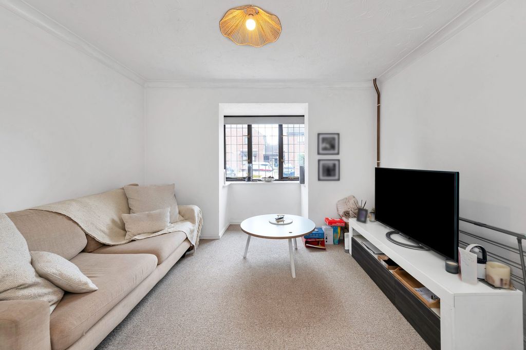 Property photo 2 of 13