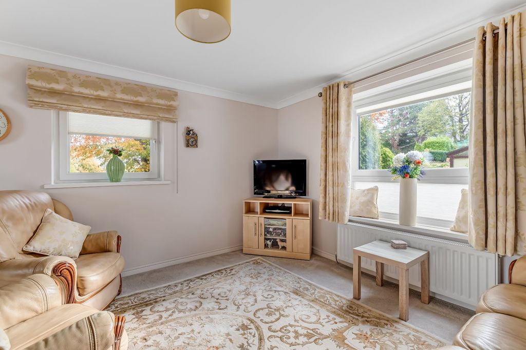 Property photo 3 of 18 Picture 3