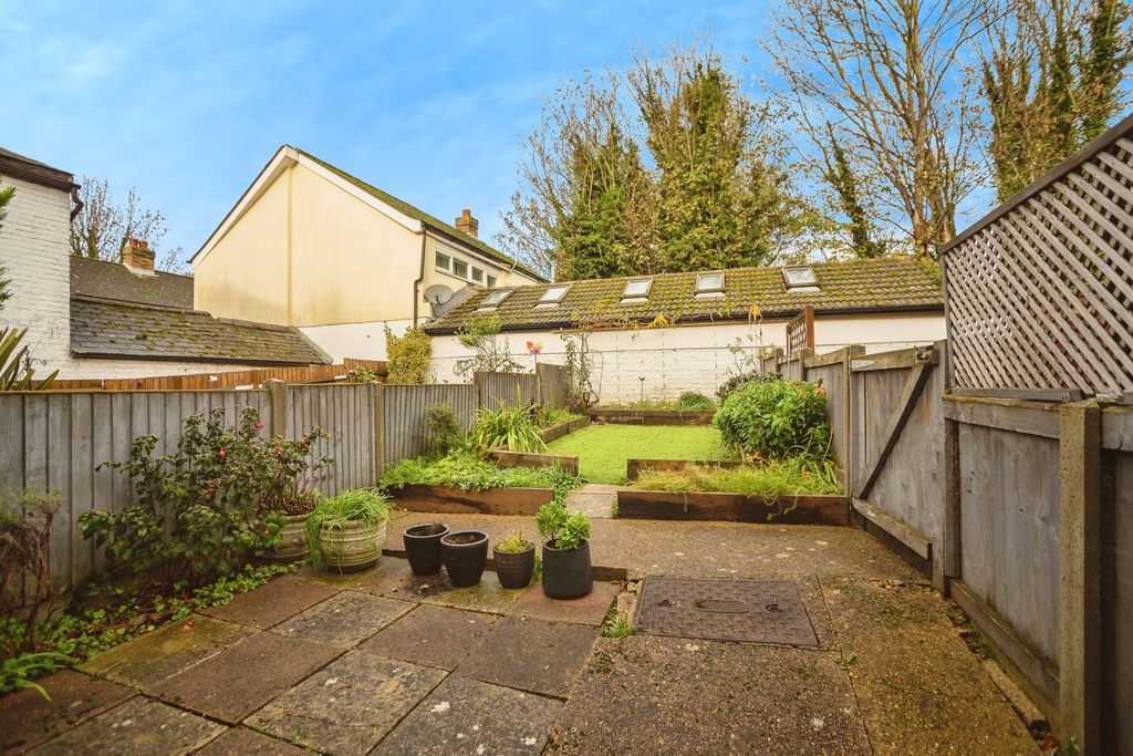 Property photo 3 of 14