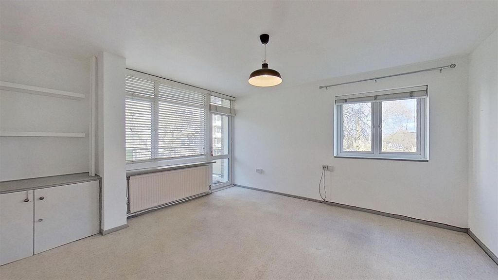 Property photo 3 of 13 Skipsea-House-Wandsworth-Sw18-01202026_134736.Jpg