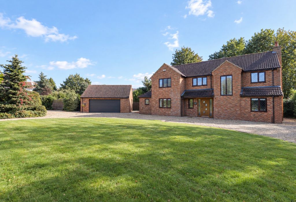 Property photo 1 of 44 Img_1408
